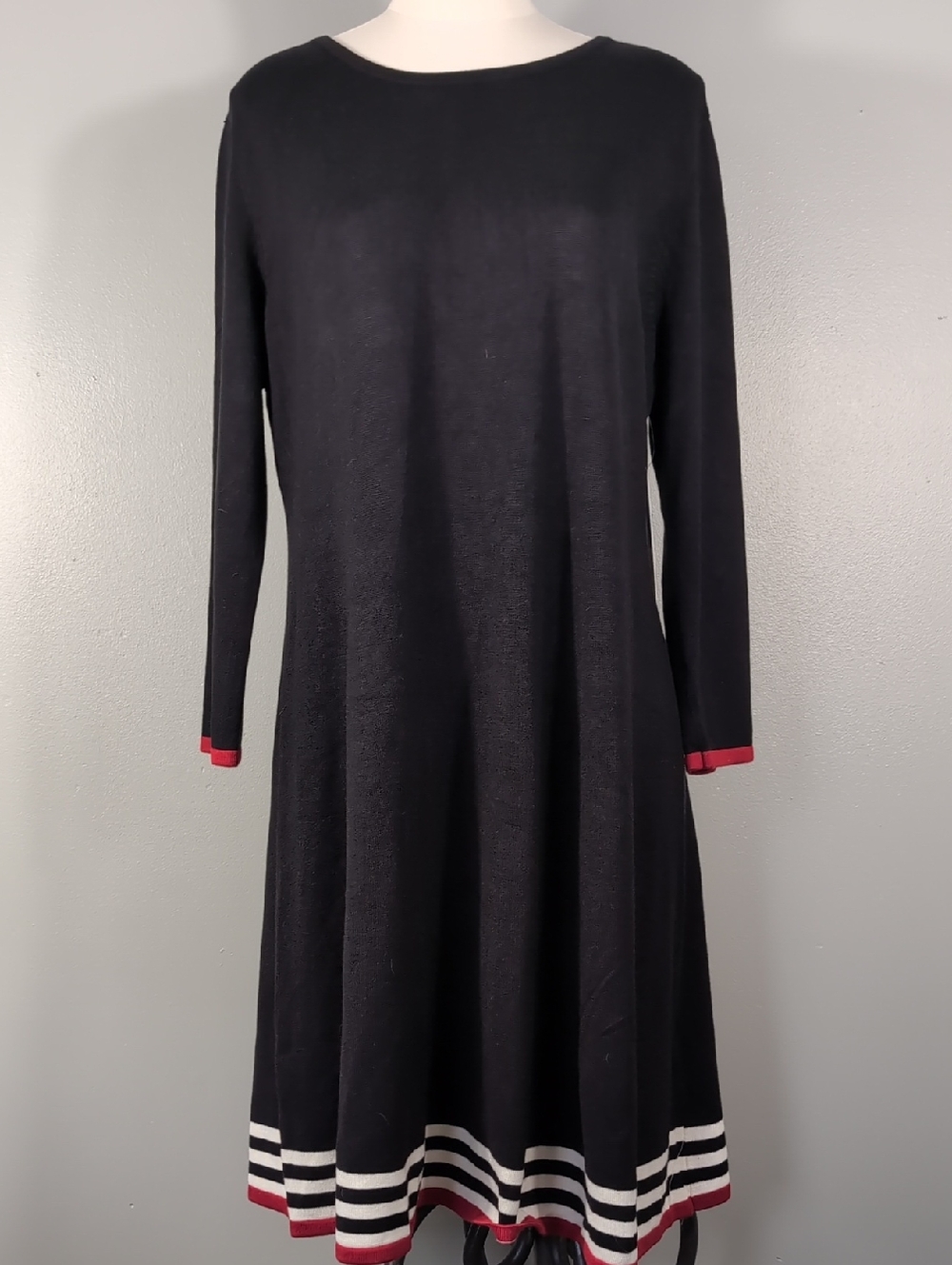 NWT Eliza J Black Long-Sleeve Swing Sweater Dress with Red & White Trim, XL